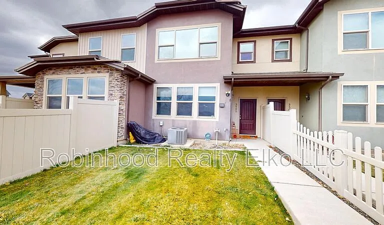 3505 Autumn Colors Dr — Photo 1