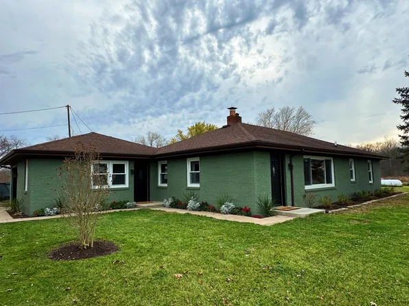 16922 Schwark Rd, Three Oaks, MI 49128