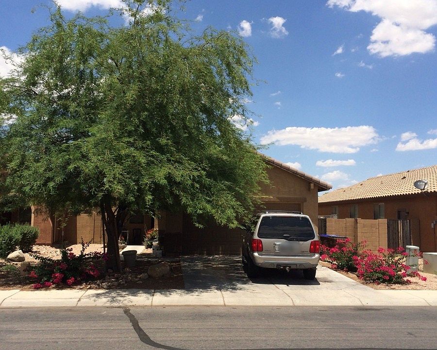 1st image of 46122 W Windmill Dr