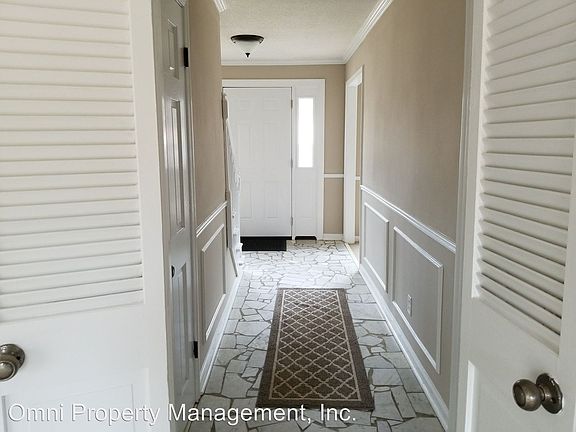 3rd image of 6041 Barrentine Dr