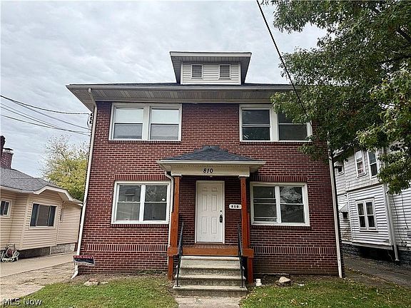 2nd image of 810 Thayer St APT 4
