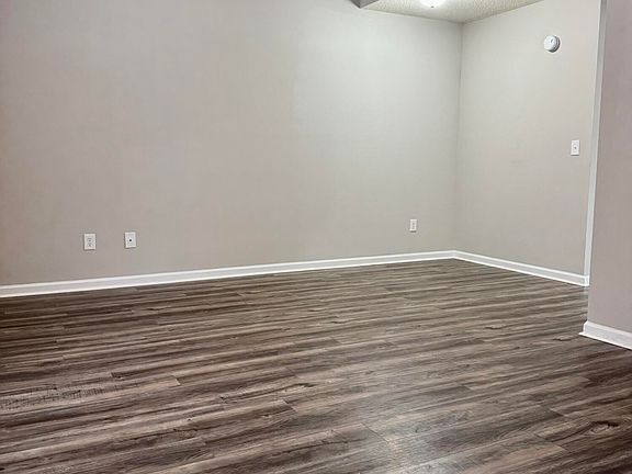2nd image of 1247 Westpointe Dr #7