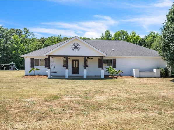 610 Oak Hill Rd, Honea Path, SC 29654