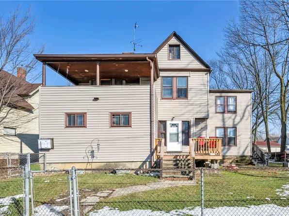 2127 W 100th St, Cleveland, OH 44102