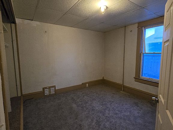 2nd image of 123 Custer Ave #A