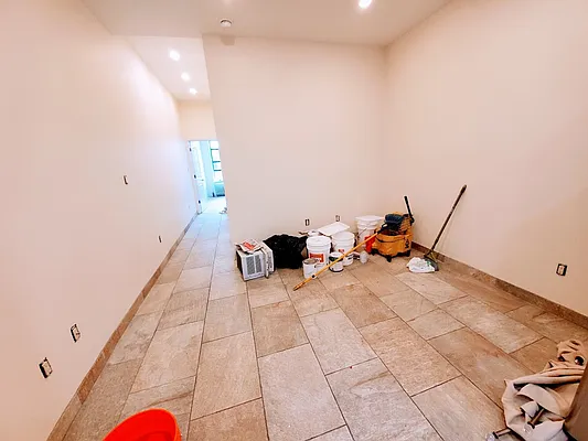 Rented by Compass | media 11