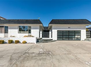 2816 La Mesa Dr, Henderson, NV 89014
