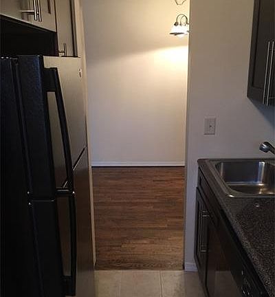 4th image of 500 Marshall St APT 232