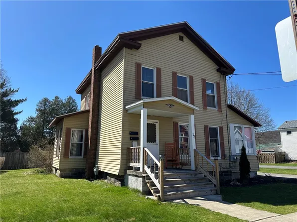 12 Sheldon St, Norwich, NY 13815
