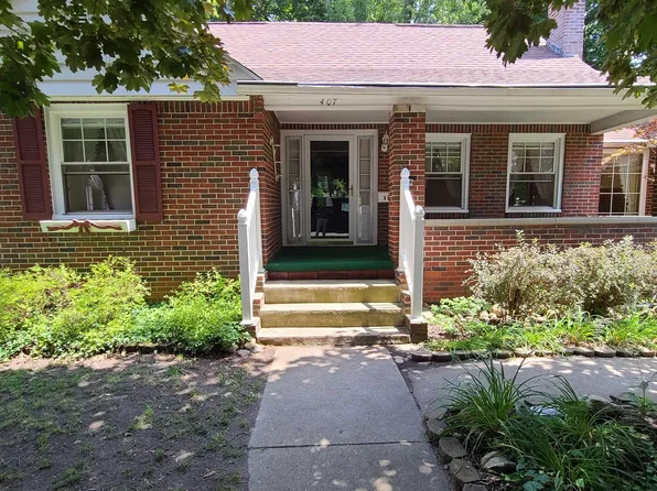 407 S Front St, Chesaning, MI 48616