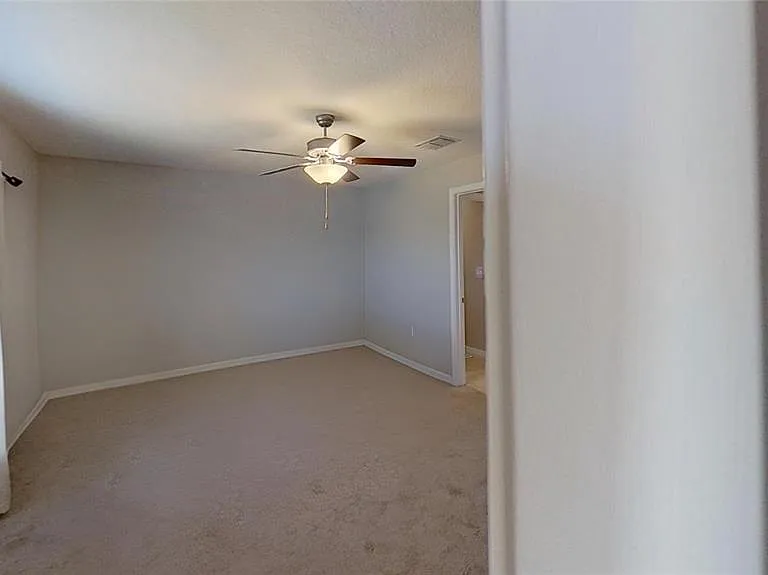 16761 Delia St — Photo 9