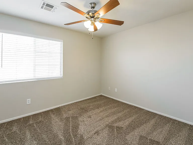 1240 Maple Pines Ave — Photo 13