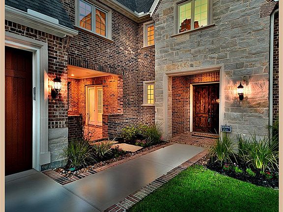 2nd image of 6 Burgandy Oaks Ct