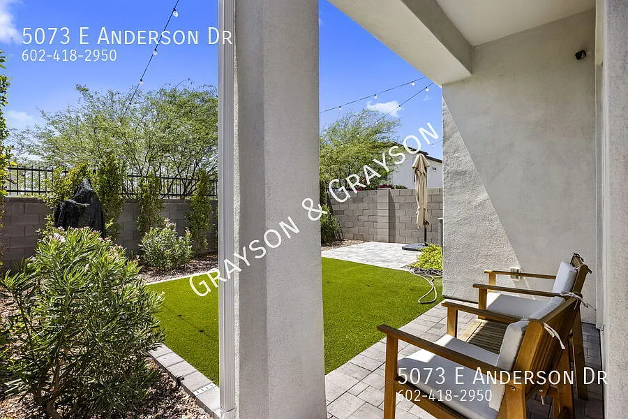 3 bed, 2.5 bath, 1958 sqft, $3,200 — Photo 2
