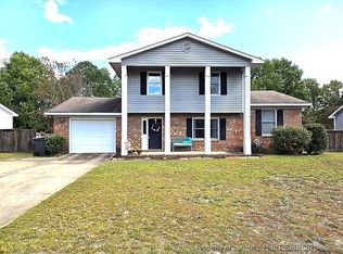 6878 Baystone Rd, Fayetteville, NC 28314