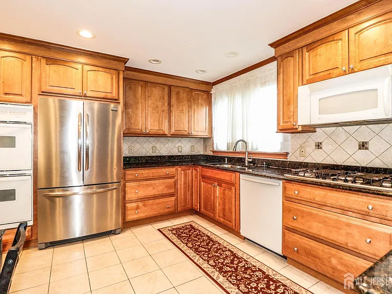 5 Timothy Ct — Photo 11