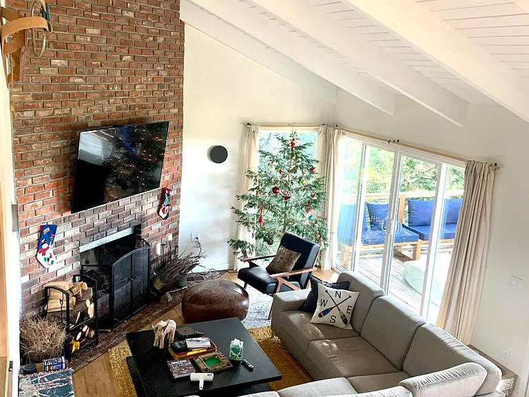 25148 Valle Dr — Photo 19