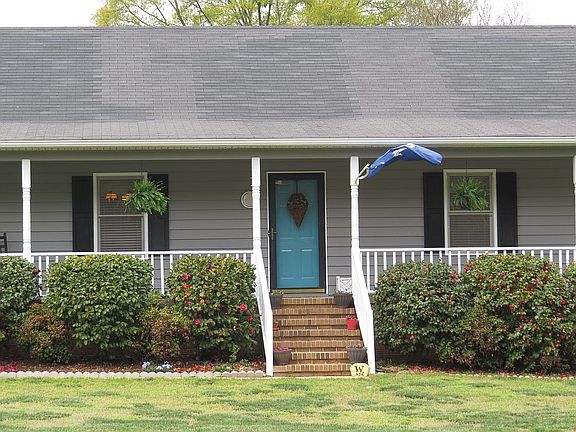 2nd image of 346 Knollwood Dr