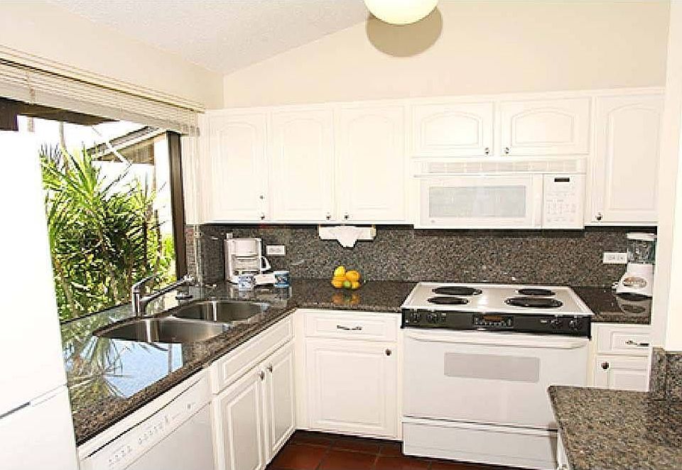 Newer Appliances in Kitchen