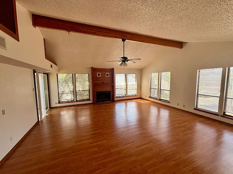 5311 Doe Valley Ln — Photo 44