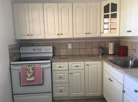 16400 NE 17th Ave, North Miami Beach, FL