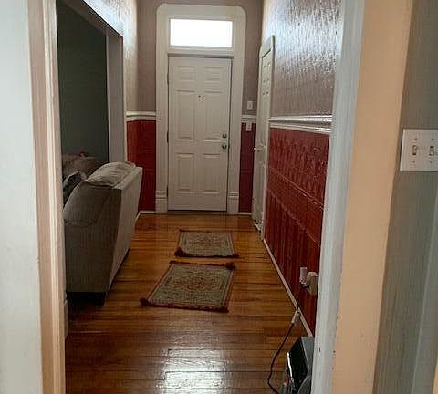 2nd image of 719 Dale Ave SE