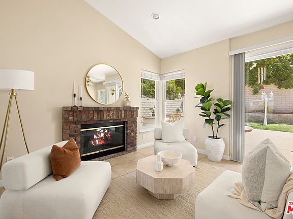 4th image of 2682 Santa Ynez Ave