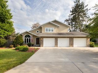 8106 Southridge Dr, Rothschild, WI 54474