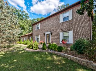 28W641 National St, West Chicago, IL 60185