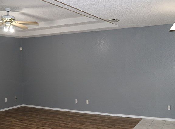 4th image of 1014 Fairway Dr