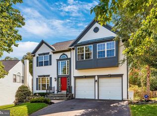 6 Summit Ridge Ct, Germantown, MD 20874