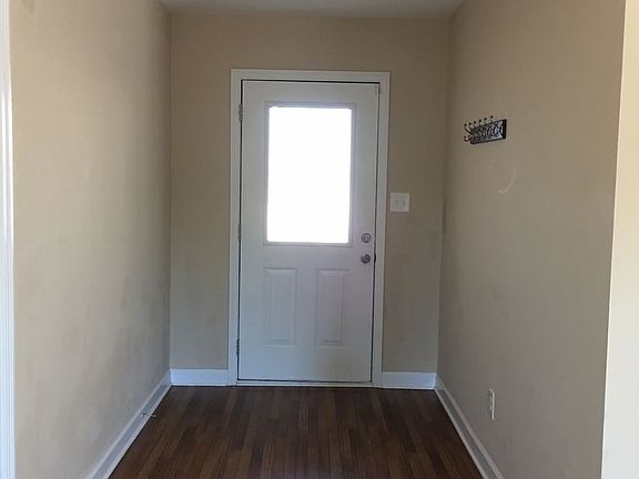 4th image of 608 Parsley Dr
