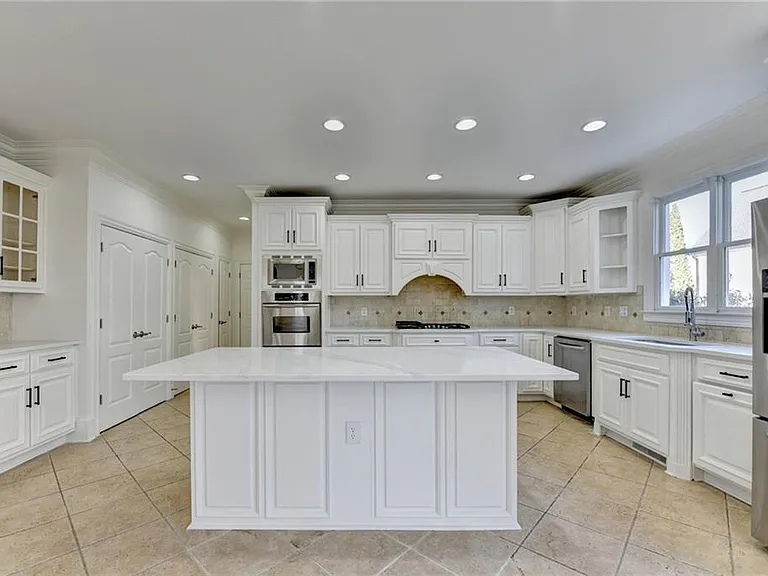 7970 Saint Marlo Fairway Dr — Photo 20