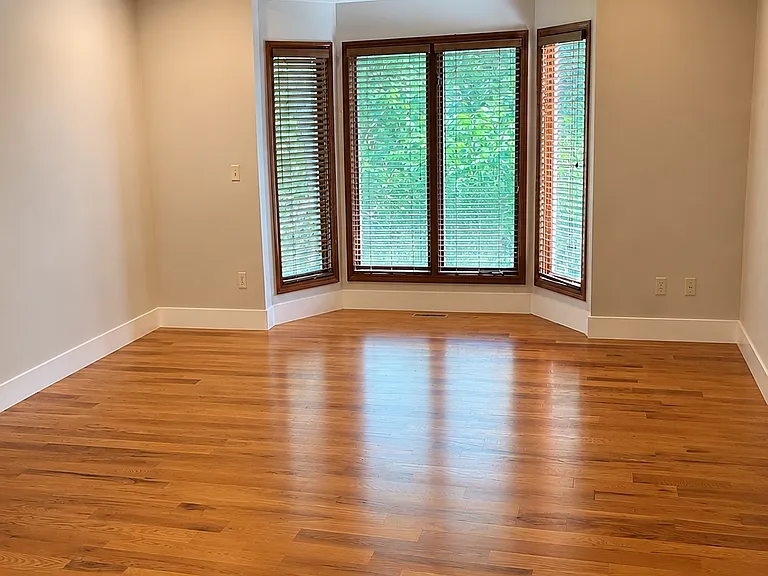 5200 NW 60th Ter — Photo 10