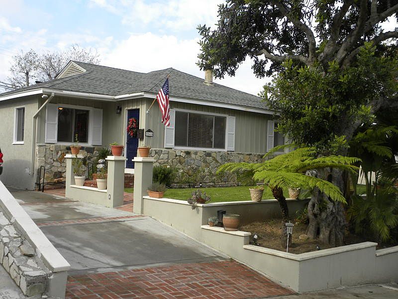 1st image of 22615 Gaycrest Ave