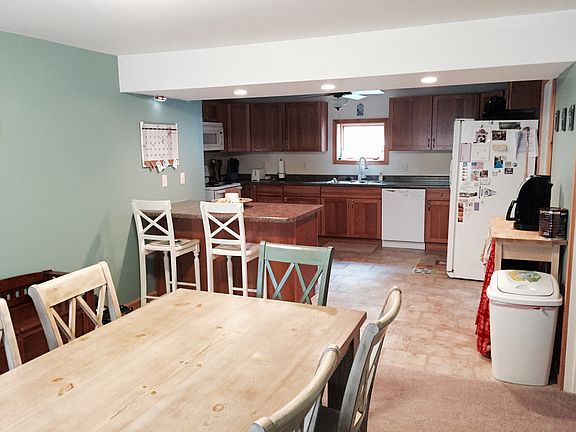 4th image of 431 E Maumee Ave