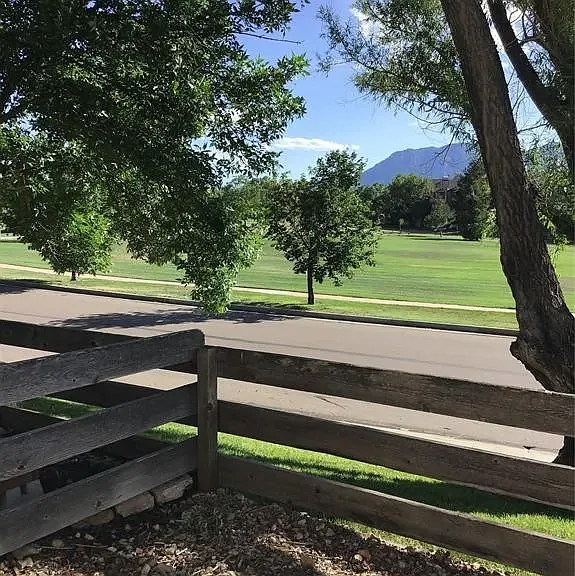 Nice view to park.