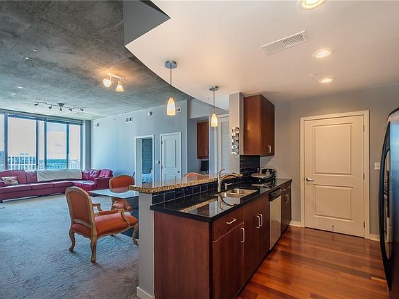 2nd image of 155 Court Ave #1205