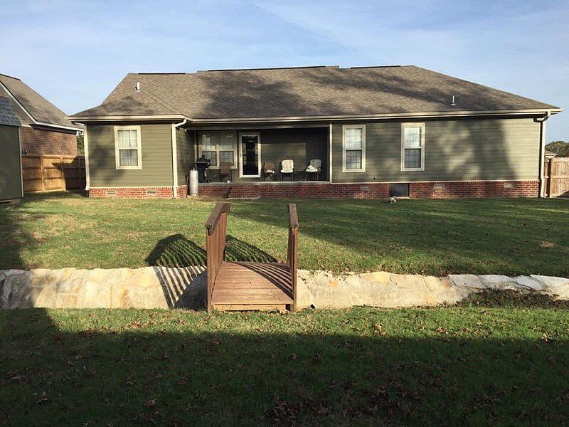2071 Clear Water Trce, Batesville, AR 72501 Zillow