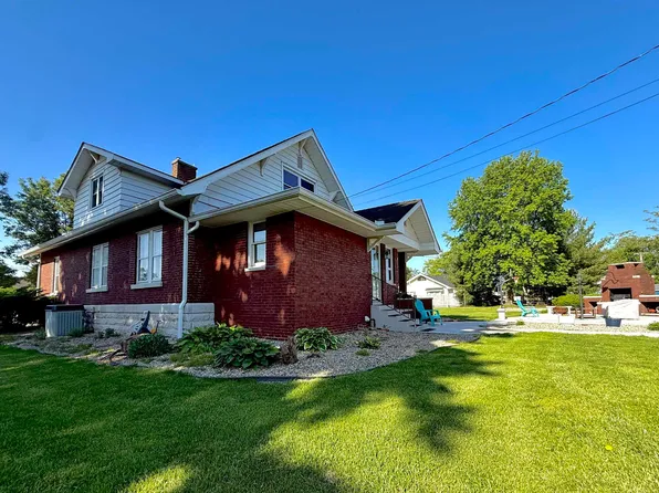 990 E Vincennes St, Linton, IN 47441