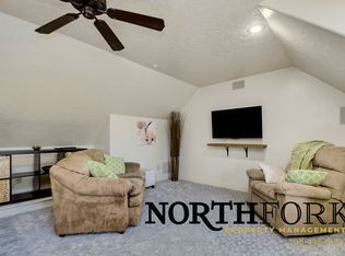 1566 W Whiff Dr #A, Eagle, ID 83616