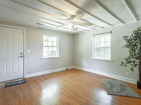 2nd image of 138 Palo Verde Ter