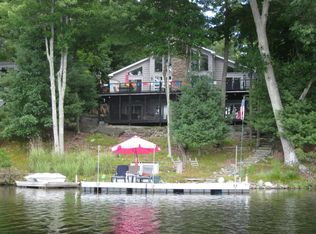 203 Mountain Lake Dr, Dingmans Ferry, PA 18328