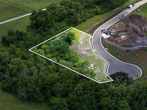 4th image of 15803 Argyle Dr