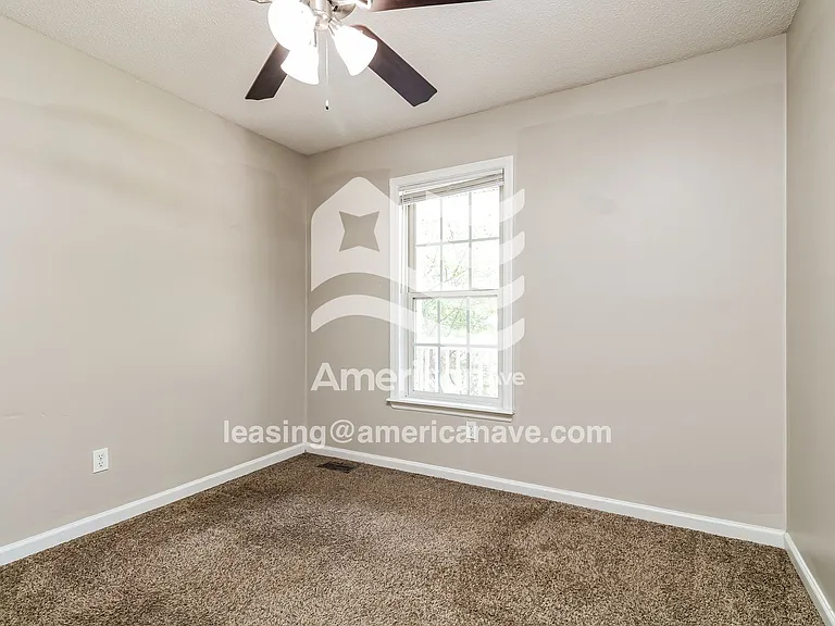 1385_013_bedroom_13.jpg