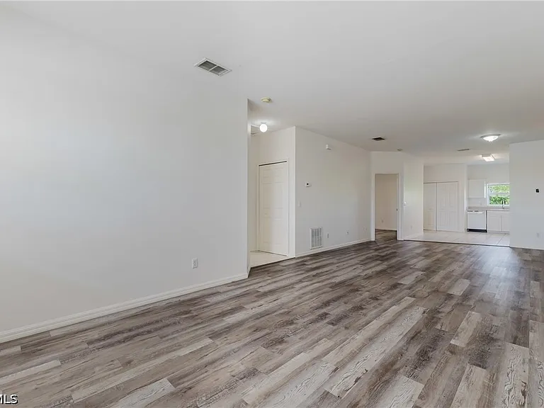 5612 Rose Garden Rd #204 — Photo 5