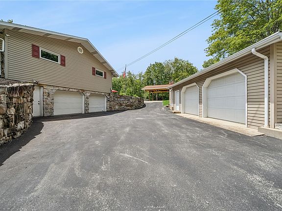 4th image of 140 Quarry Rd