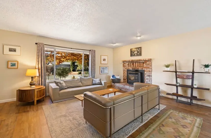 2 bed, 1134 sqft, $2,000 — Photo 3