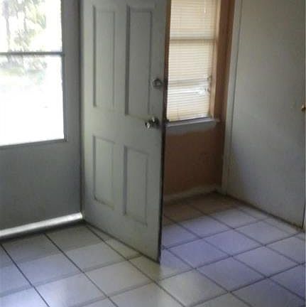2nd image of 208 River Oaks Dr