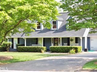 410 Knoll Woods Ter, Roswell, GA 30075